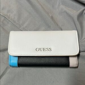 Guess Women's Colorblock wallet
